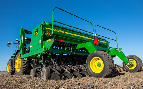 Сеялка John Deere 1590