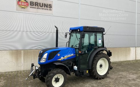 Трактор New Holland T4 V