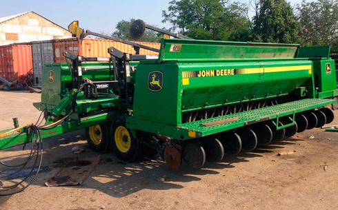 Сеялка John Deere 455