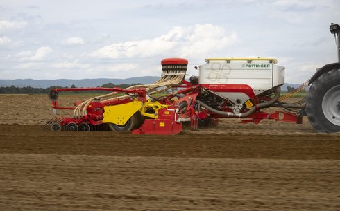 Пневматическая прицепная посевная комбинация AEROSEM VT