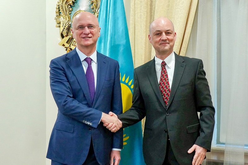 Три сервисных центра John Deere построят в Казахстане