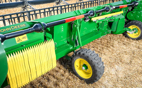 Шарнирная ленточная жатка John Deere HD35X