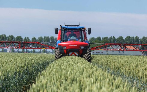 Навесной фронтальный опрыскиватель Kverneland iXtra