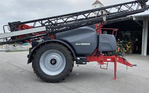 Прицепной опрыскиватель HORSCH Leeb AX