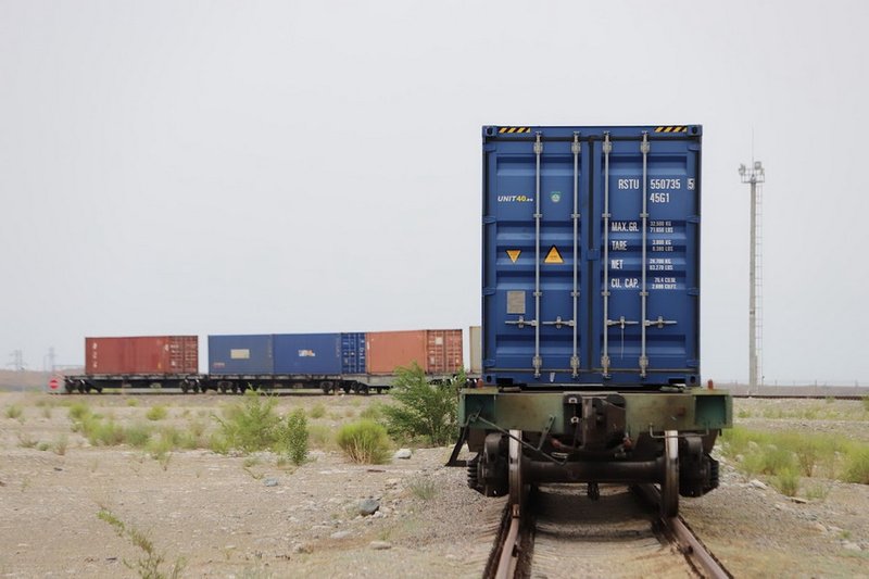 КТЖ ограничила отгрузку зерна в направлении Китая из-за скопления поездов