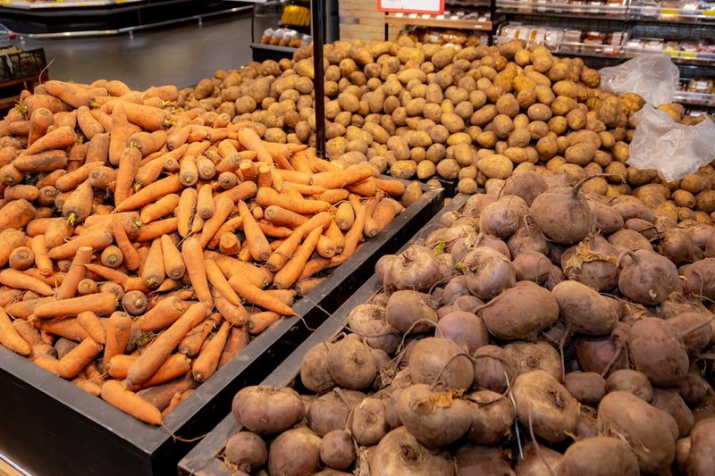 Миллиарды тенге использованы неэффективно при сдерживании цен на продукты