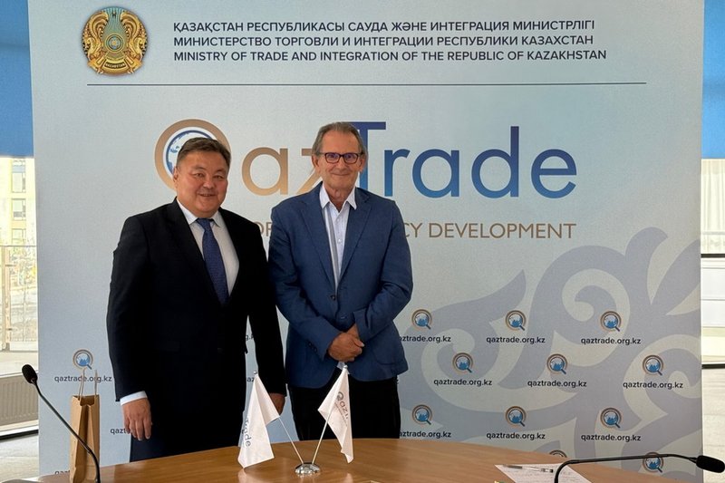 Венгрия закупит 20 тонн меда в Казахстане для экспорта в Европу