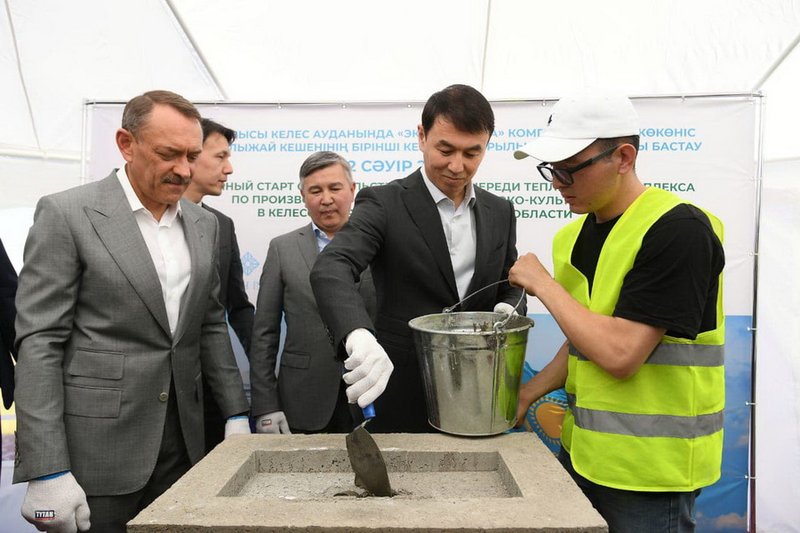 Крупнейшую в стране теплицу начали строить в Туркестанской области