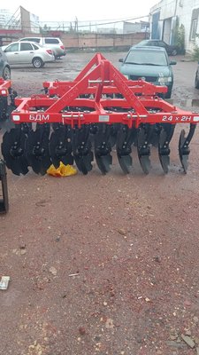 БДМ 2,4х2Н Борона дисковая навесная с планчатым катком