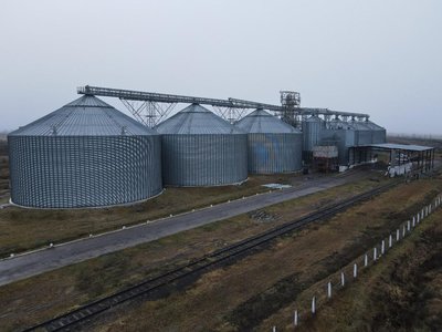 Продаётся зерновой элеватор (хранение зерна)