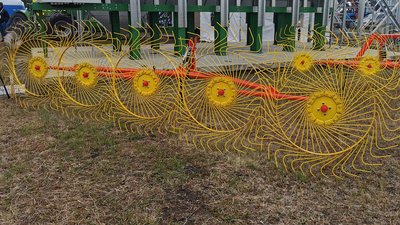 Грабли ворошилки 6 метров.